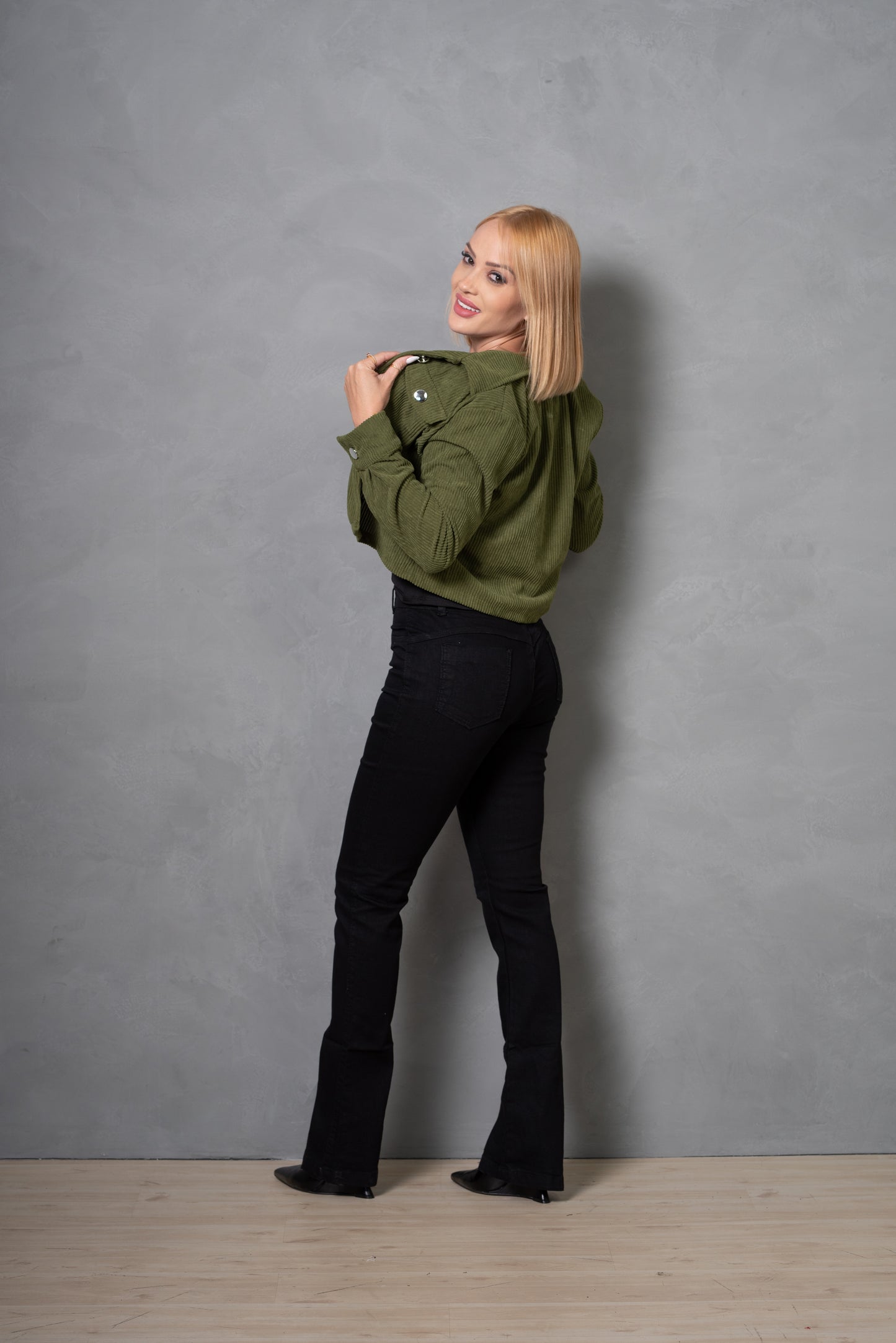 Jaqueta Feminina Cotelê Elegante e Versátil
