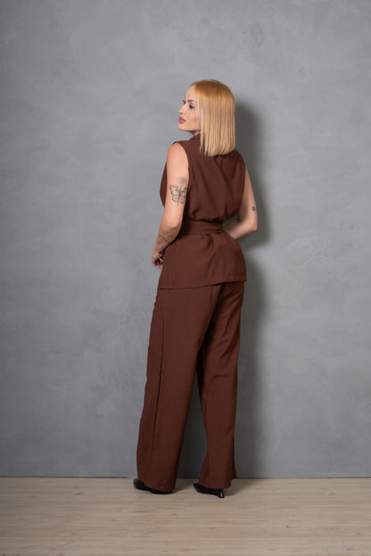 Conjunto Feminino Colete Alongado e Calça Social Elegante
