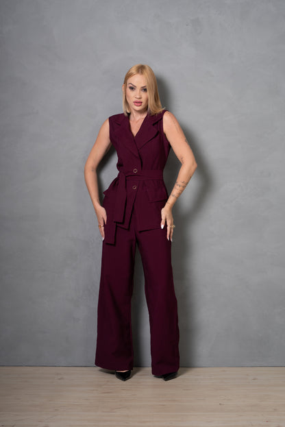 Conjunto Feminino Colete Alongado e Calça Social Elegante
