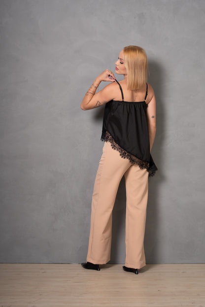 Bata Feminina Assimétrica em Renda Elegante