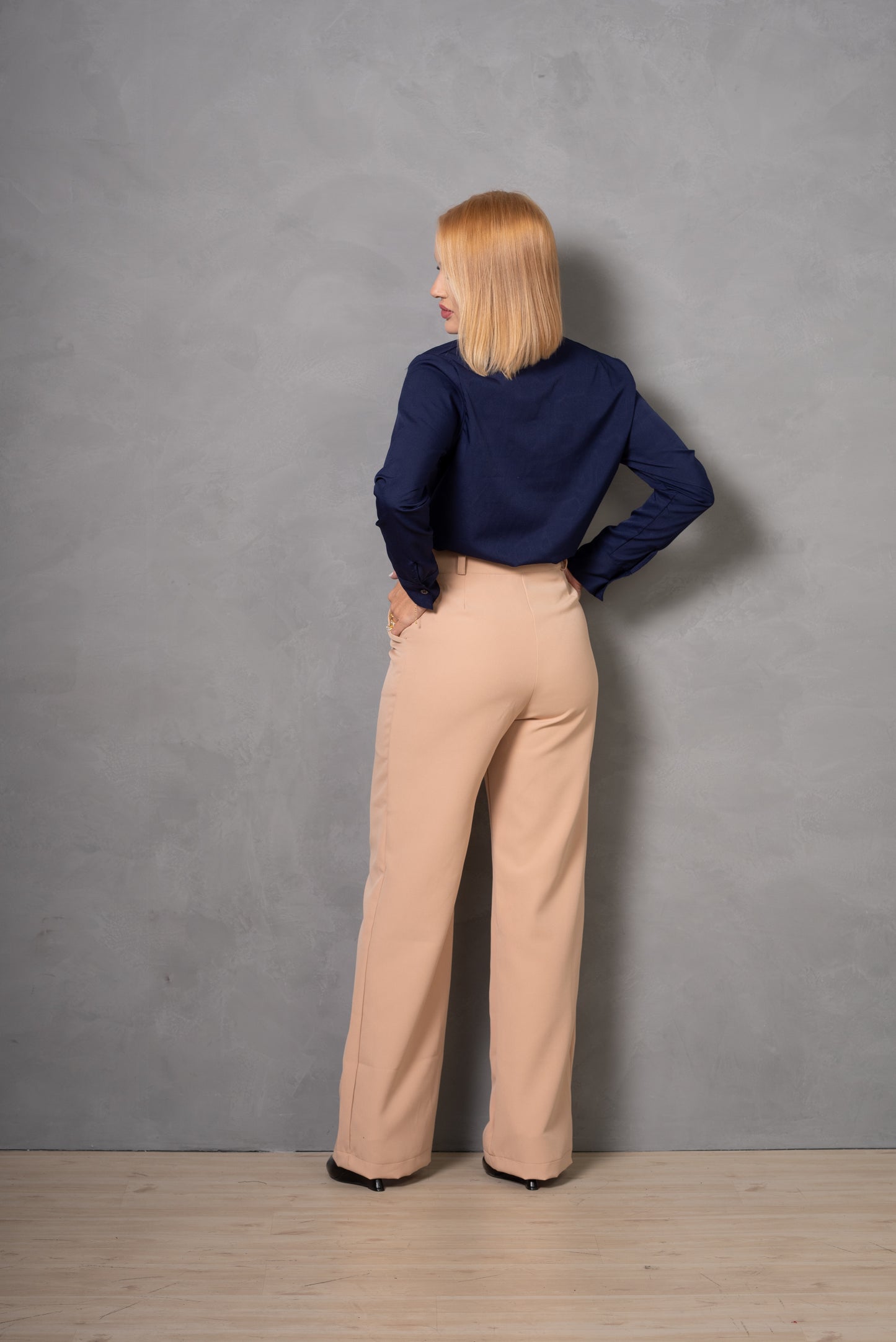 Camisa Feminina Social Elegante e Versátil