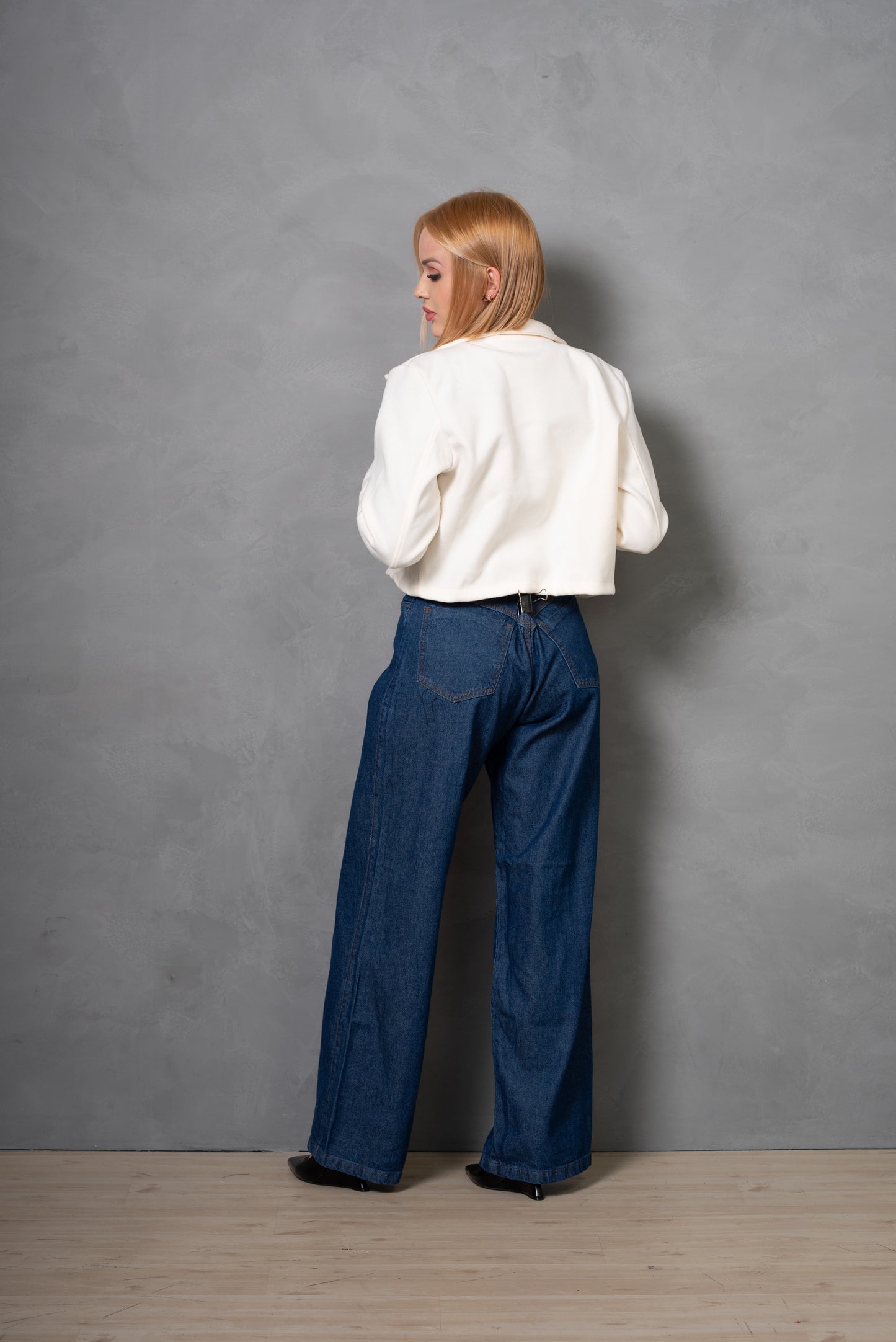 Calça Jeans Feminina Escura Wide Leg Moderna